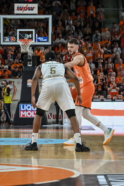 颇具实力的 颇具实力的