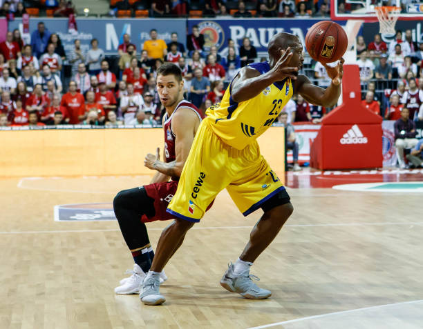 足球青年才 足球青年才