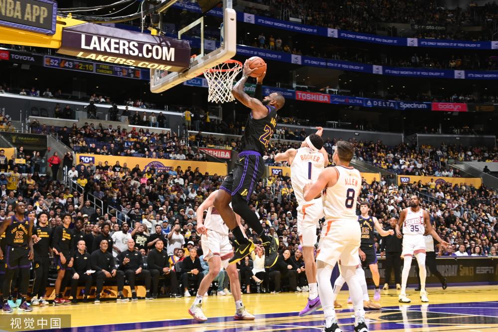 主场亮相中 主场亮相中