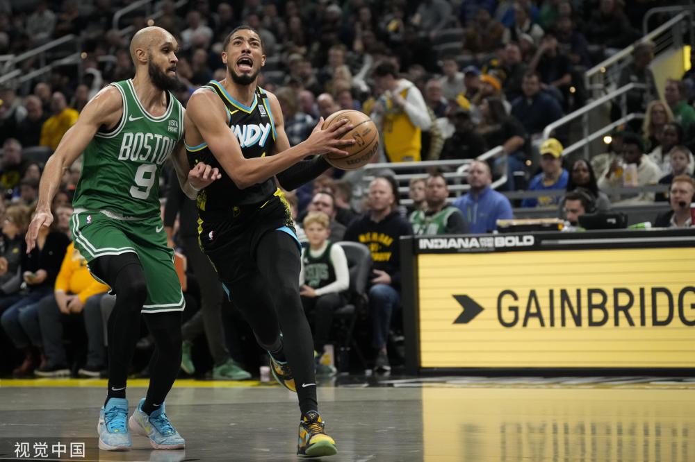 俱乐部和球 俱乐部和球