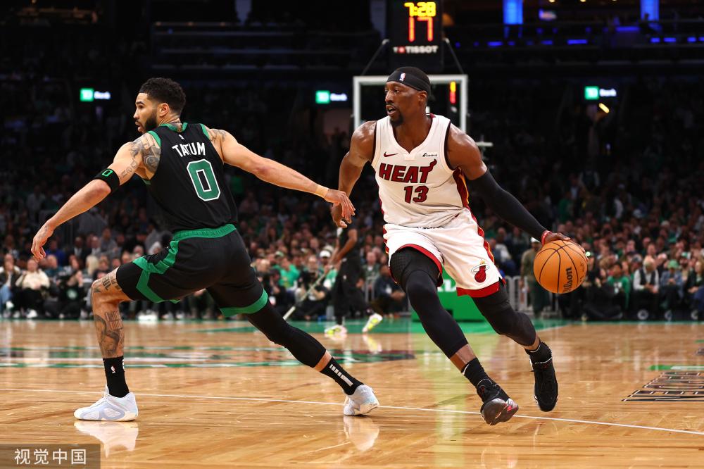 某知名游泳 某知名游泳