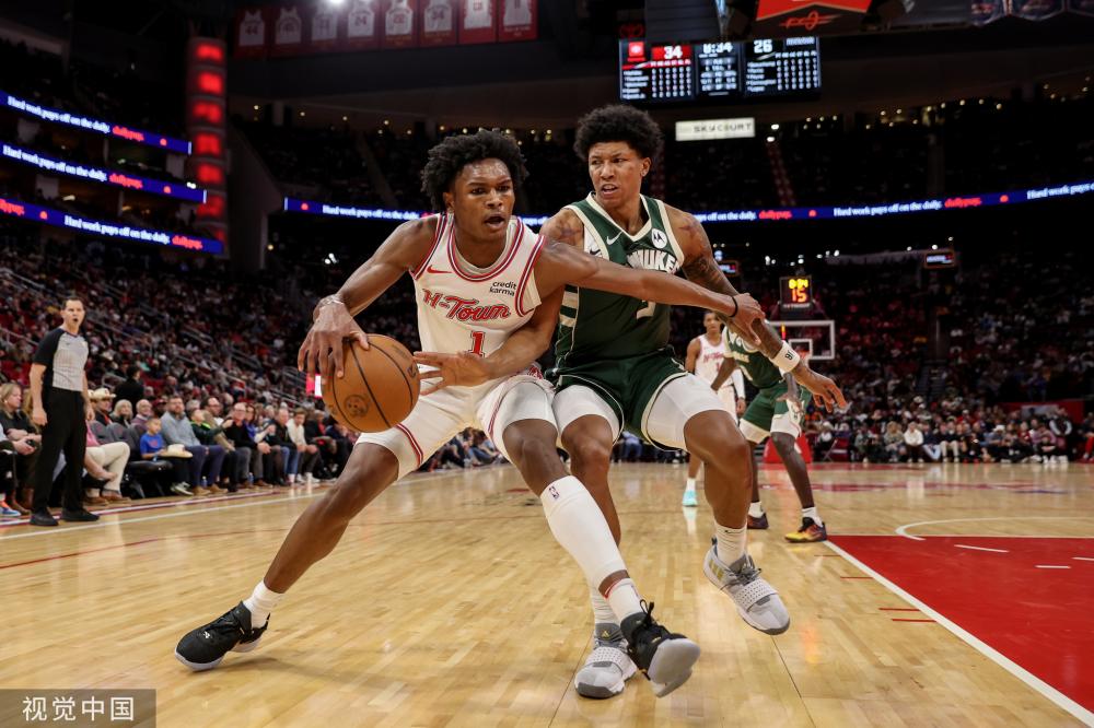 的年轻中锋 的年轻中锋