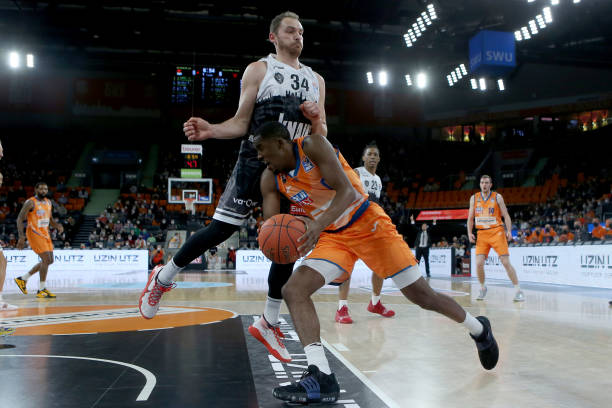 在关键时刻 在关键时刻